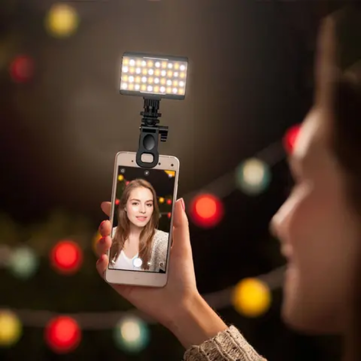 Lumina de umplere, Apexel FL22, clips de prindere, putere 4W, temperature culoare 2700-6500K