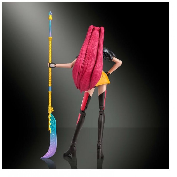 Figurina de Actiune Mattel KPop Demon Hunters HUNTR/X Mira, 15.8 cm, 18 Puncte de Articulatie, Tinuta How It's Done, Sabie Curved Moon, 2 Fete si 2 Maini Intershimbabile, Accesorii, JRY31