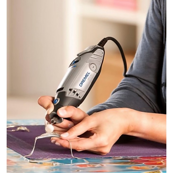 Unealta Rotativa Multifunctionala, Dremel 3000, putere 130W, set cu 1 atasament inclus,  Taiere, Slefuire, Gravare si Lustruire