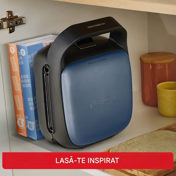 Aparat pentru sandvisuri si waffle Tefal Snack Collection SW8674F0, 700W, 2 seturi placi detasabile incluse, invelis antiaderent, economisire spatiu, carti de retete incluse, livrare 7-8 zile, negru/albastru